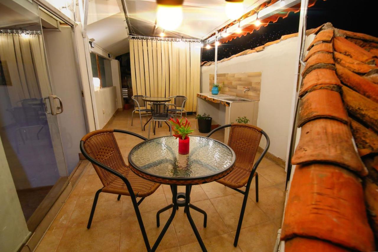 CASONA TORDO - A 3 Cdras de la Plaza - Habitaciones con baño privado Cuzco Exterior foto